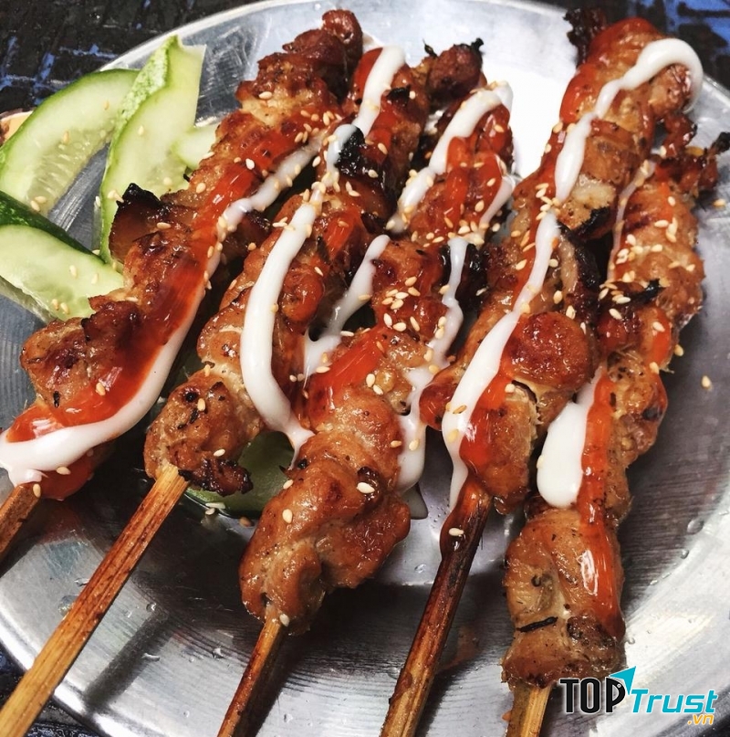 Thịt xiên Hoàng Đức - 55 Chùa Láng, Láng Thượng, Đống Đa (7k/xiên)