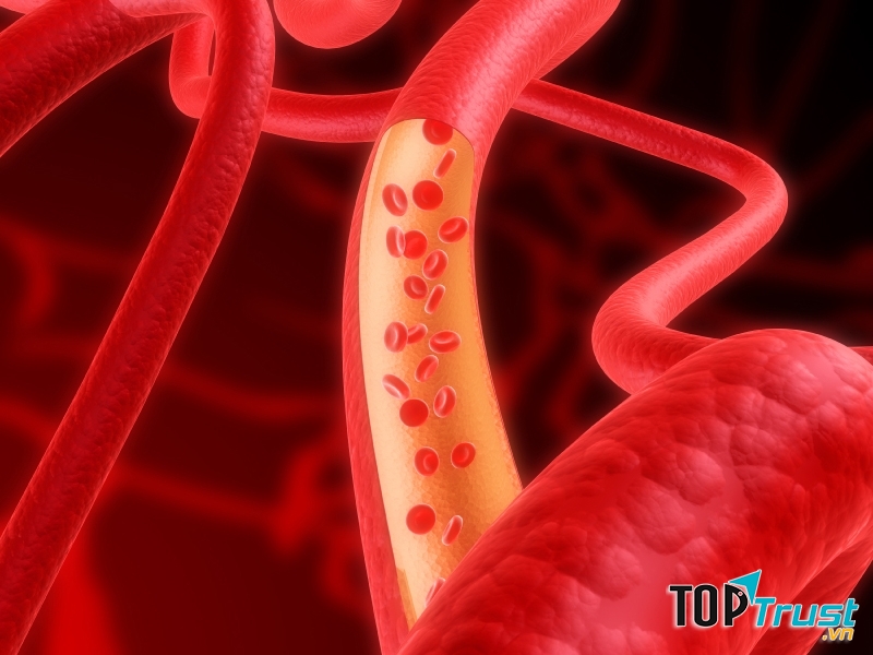 Tắm nước nóng giúp lưu thông tuần hoàn máu.