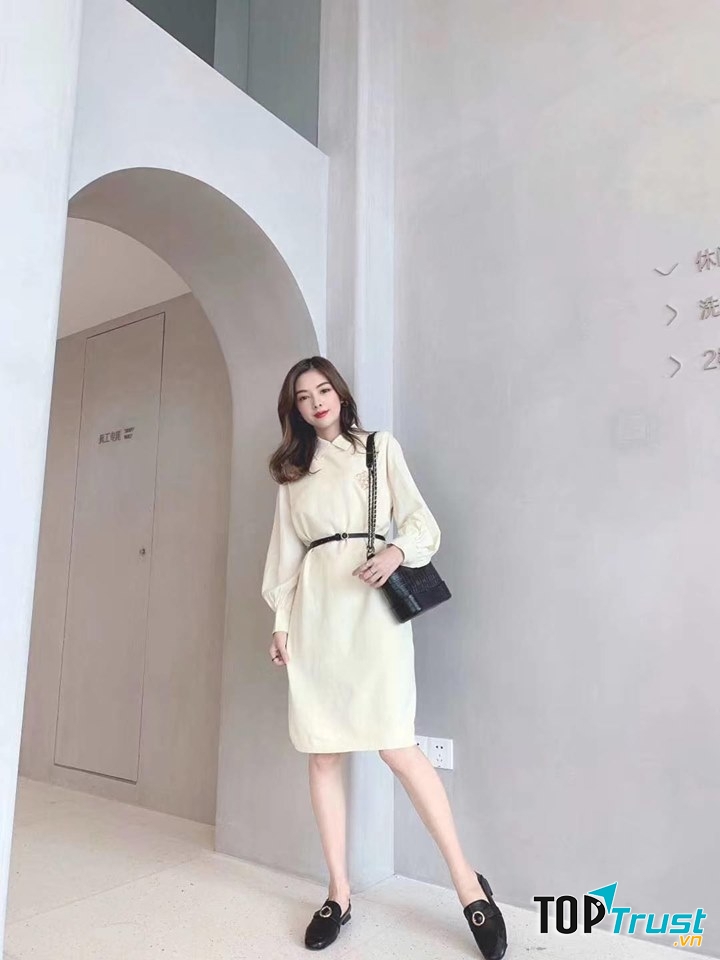 222 Boutique là cửa hàng thời trang nữ đa dạng