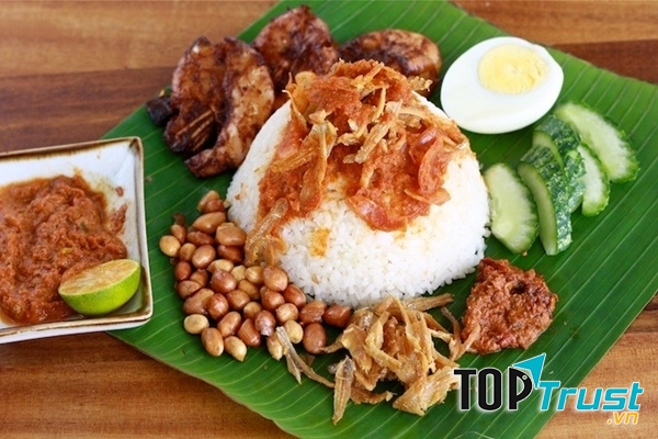 Món cơm cà ri Nasi Kandar thật hấp dẫn