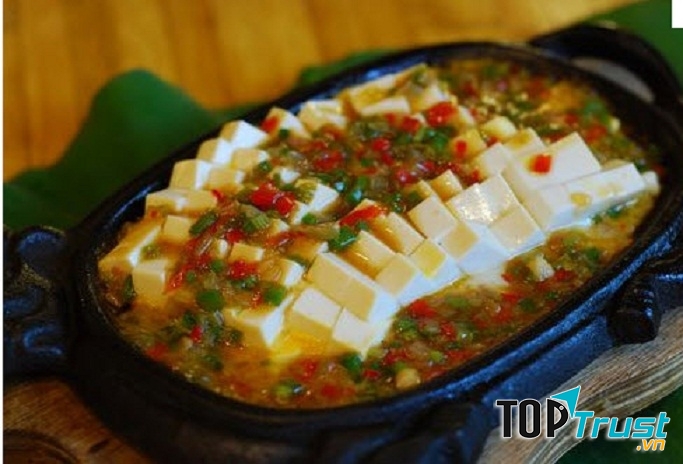 Đậu phụ Tứ Xuyên là một món ăn nổi tiếng tại vùng Tứ Xuyên Trung Quốc