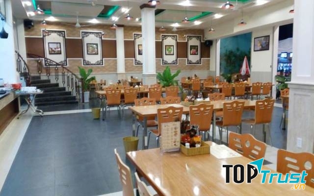 Không gian rộng rãi sang trọng.