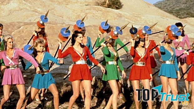 Amazon Women on the Moon (1987)