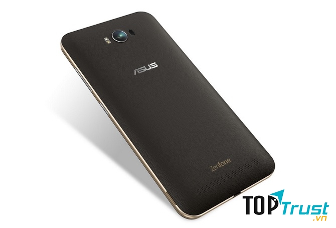 Ra mắt với dòng sản phẩm Zen, phân khúc giá thấp, cấu hình cao, Zenfone nhanh chóng chiếm được cảm tình của dân công nghệ.