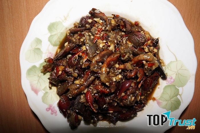 Món ba khía muối