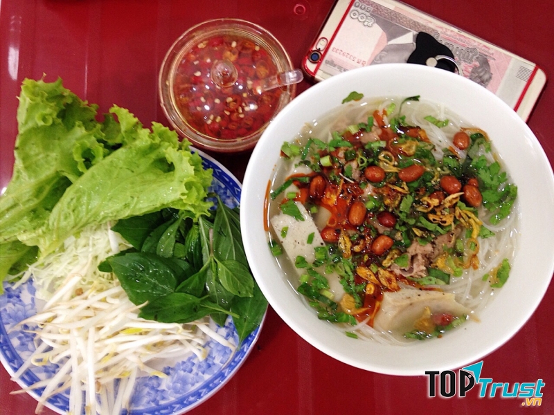 Bánh canh chả cá