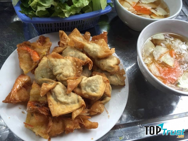 Bánh tôm Hàng Bồ