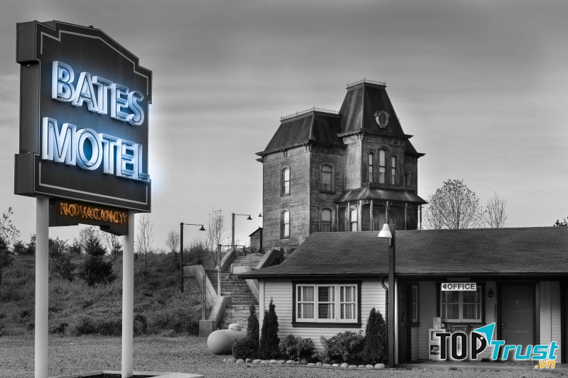 Bates Motel