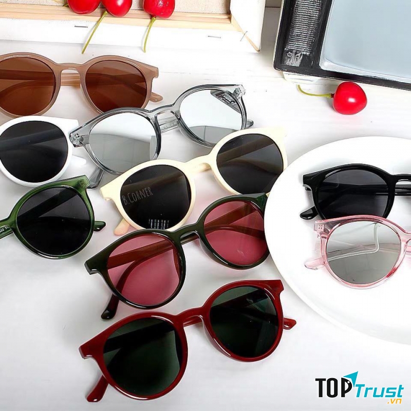 Kính mát tại Bella Shop