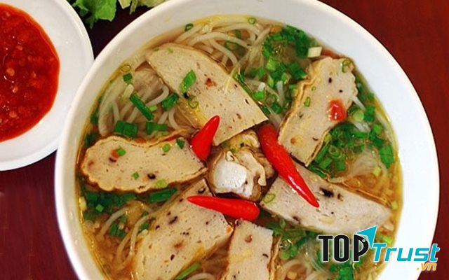 Bún chả cá Bà Hoa