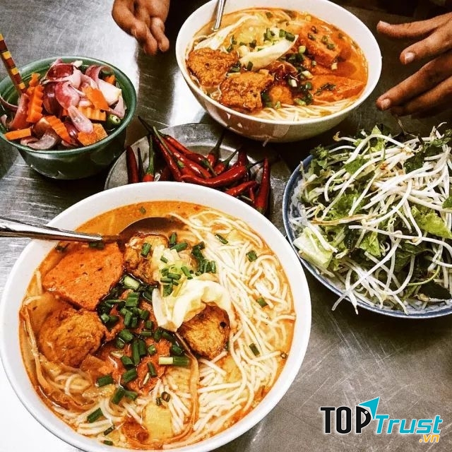 Bún chả cá bà Phiến