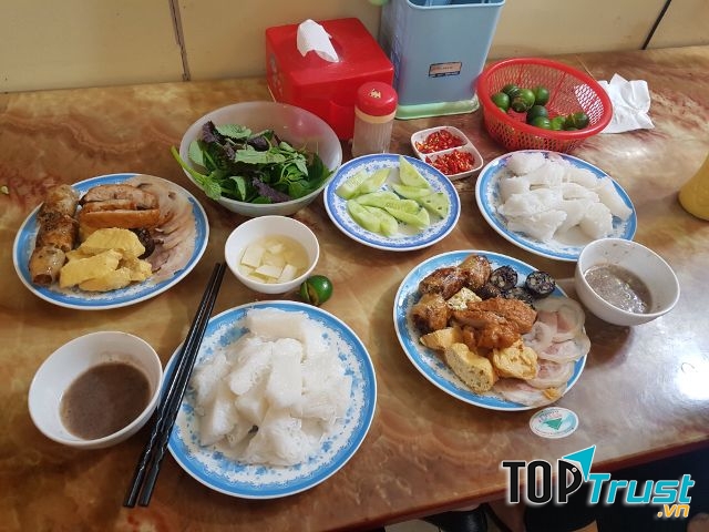 Bún đậu mắm tôm Đê La Thành