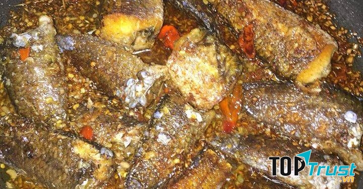 Cá lóc đồng chiên nước mắm