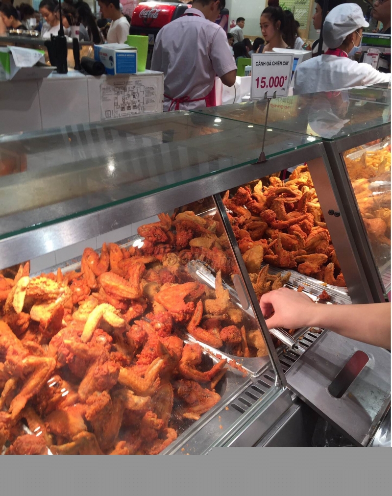 1 góc quầy đồ chiên