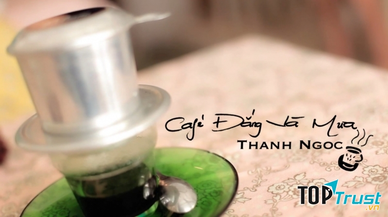 Cafe đắng và mưa