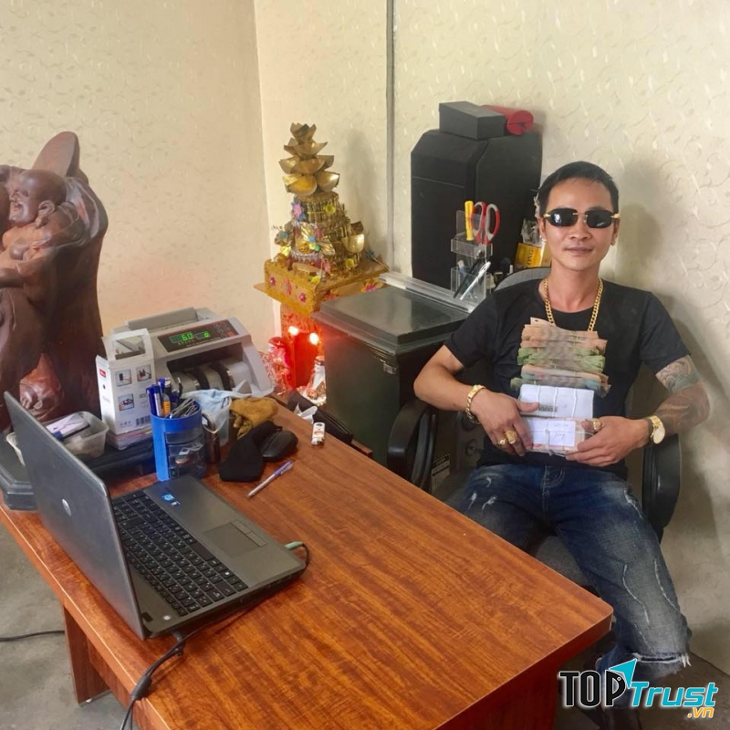 Cầm đồ - Văn Hiểu