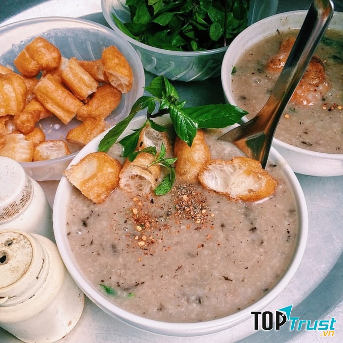 Cháo lòng Phú Hưng