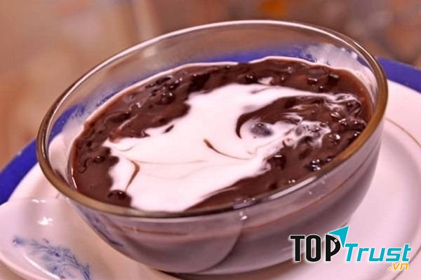 Chè đậu đỏ, nước cốt dừa