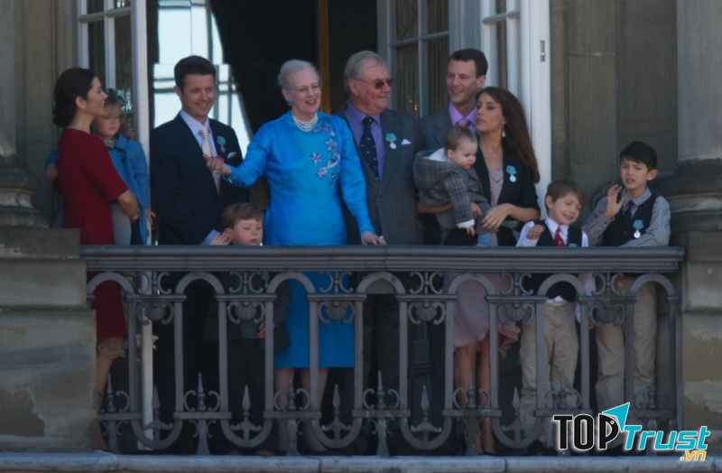 Chế độ quân chủ