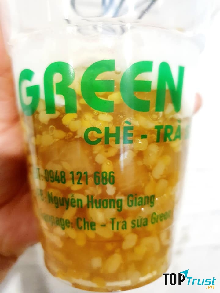 Chè được đóng trong cốc nhựa rất vệ sinh