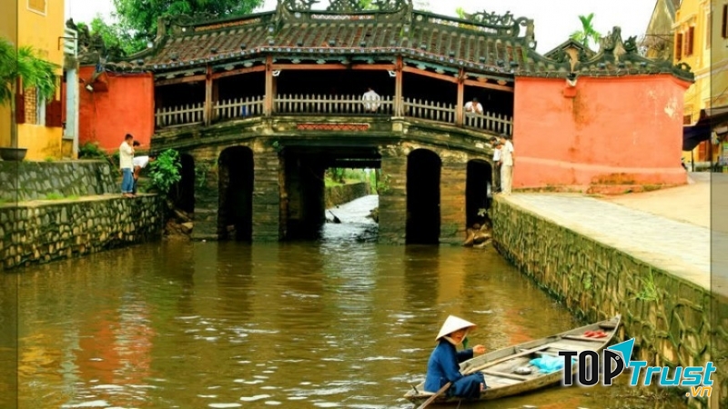 Chùa Cầu trái tin Hội An