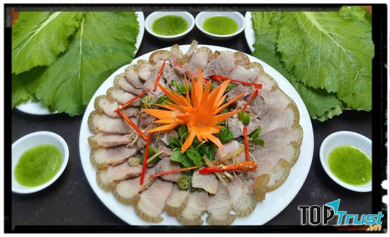 Làng Chuồn Hội Quán