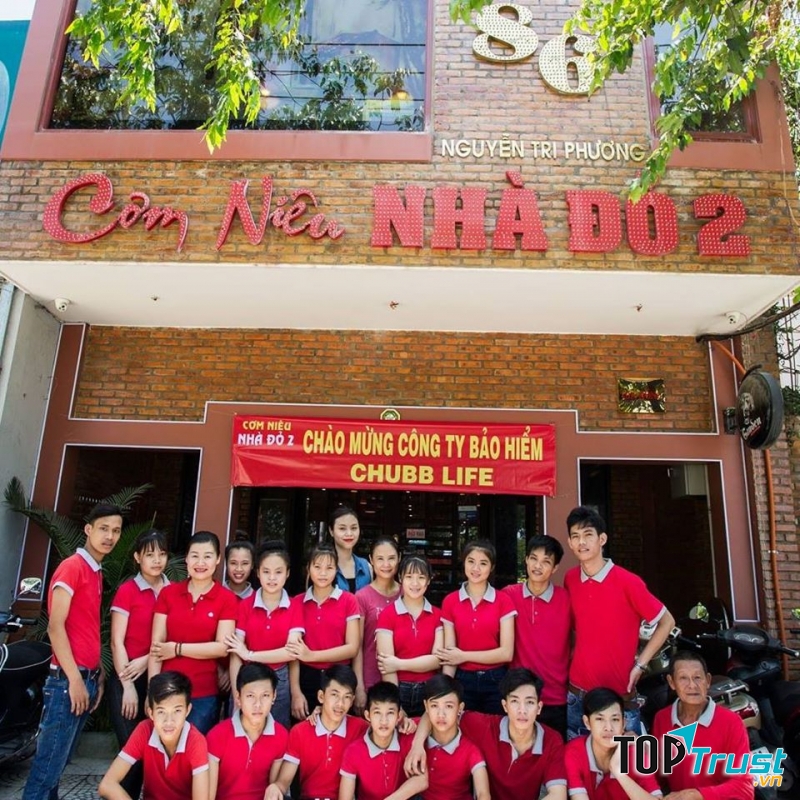 Cơm niêu Nhà Đỏ