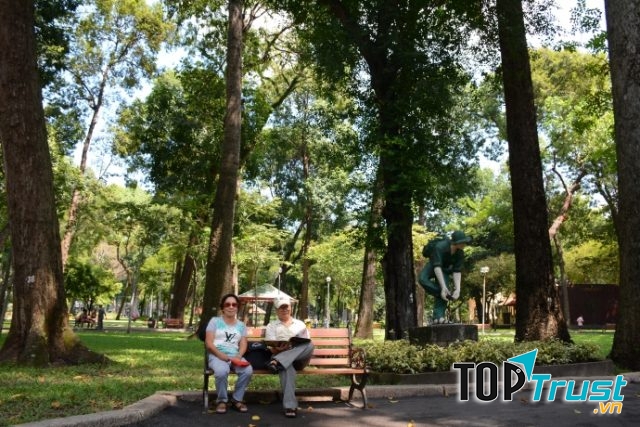 Công viên Tao Đàn được ví như lá phổi xanh của thành phố
