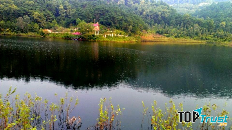 Vè đẹp của non nước hữu tình tại đập Đồng Quan