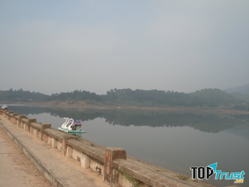 Đập Đồng Quan sẽ đem đến cho bạn những bức hình đẹp liêu xiêu