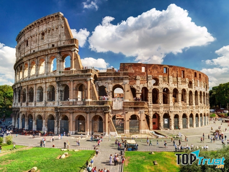 Đấu trường La Mã, Italy