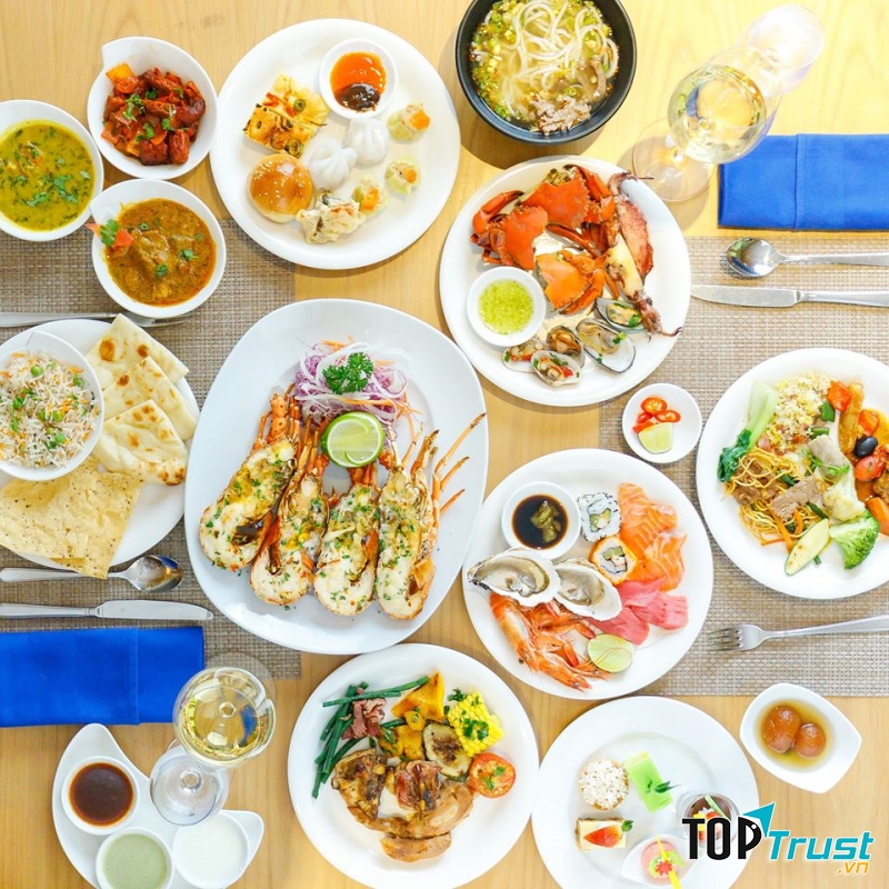 Dining at Sheraton Nha Trang Hotel & Spa