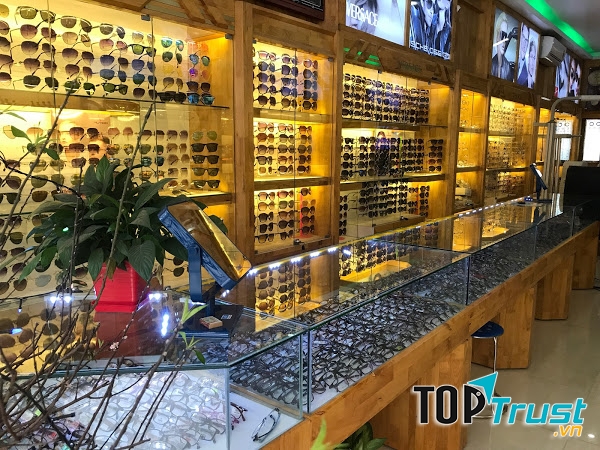 Mẫu kính đa dạng