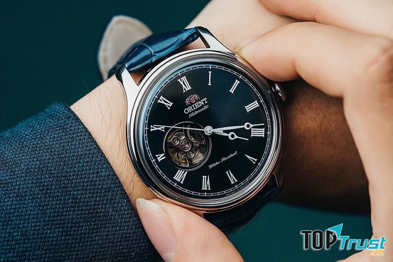 Orient có một điểm đặc biệt chính là tất cả những bộ máy của họ đều được sản xuất in-house hoàn toàn.