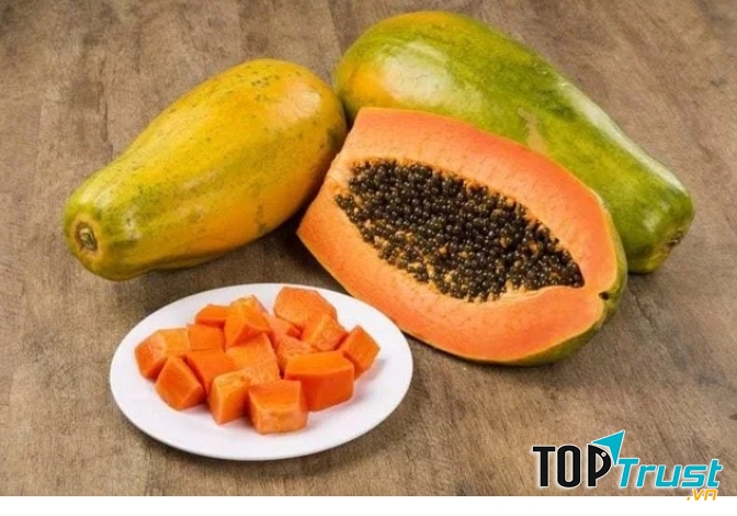 Đu đủ chứa nhiều sắt và các vitamin