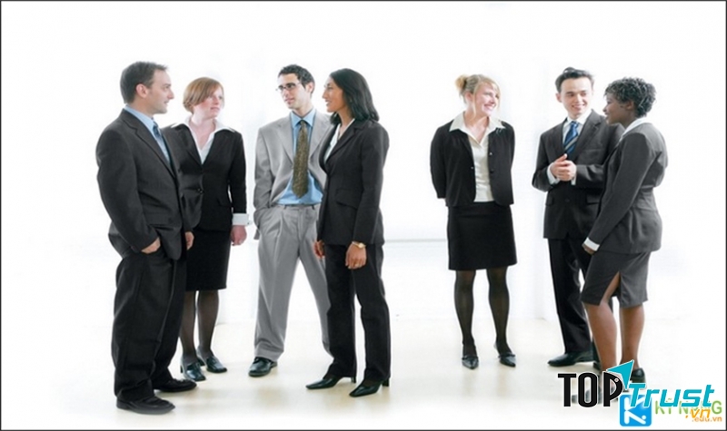 Hãy luôn để chân rộng bằng vai điều đó giúp bạn vững chắc hơn