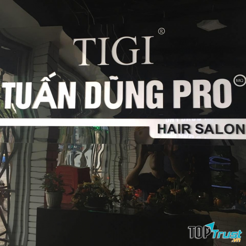Hair salon Tuấn Dũng Pro - salon làm tóc đẹp nhất tại TP Vinh, Nghệ An