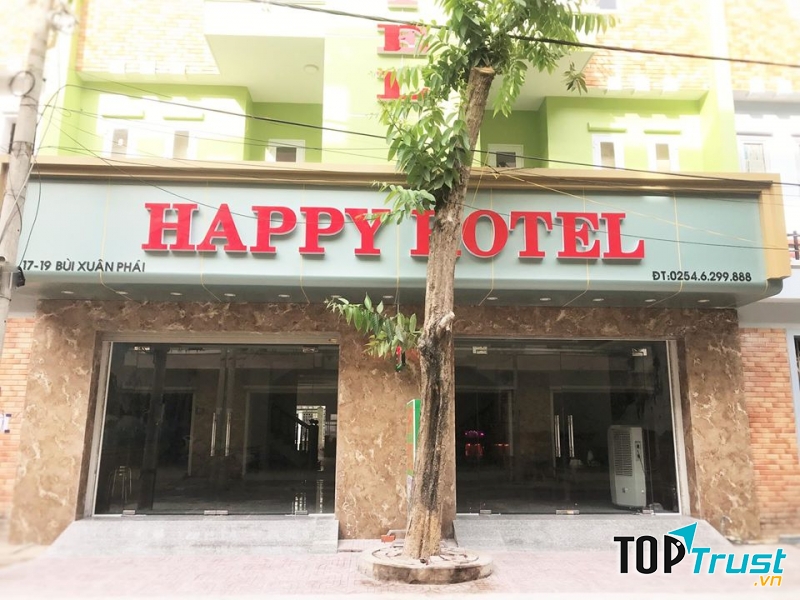 Happy Hotel