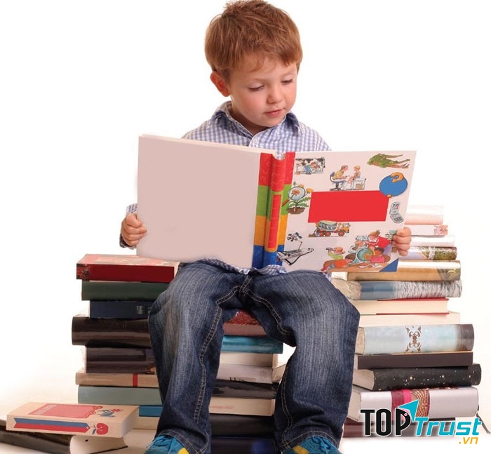 Hãy chăm chỉ đọc để trau dồi vốn từ vựng.