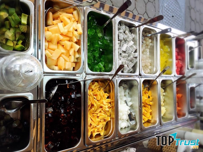 Quán có rất nhiều các loại hoa quả cho bạn thỏa thích lựa chọn