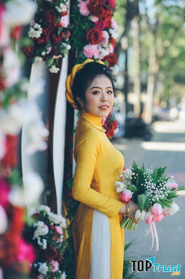 Mẫu áo dài cưới hỏi tại Hòa Thị Bridal