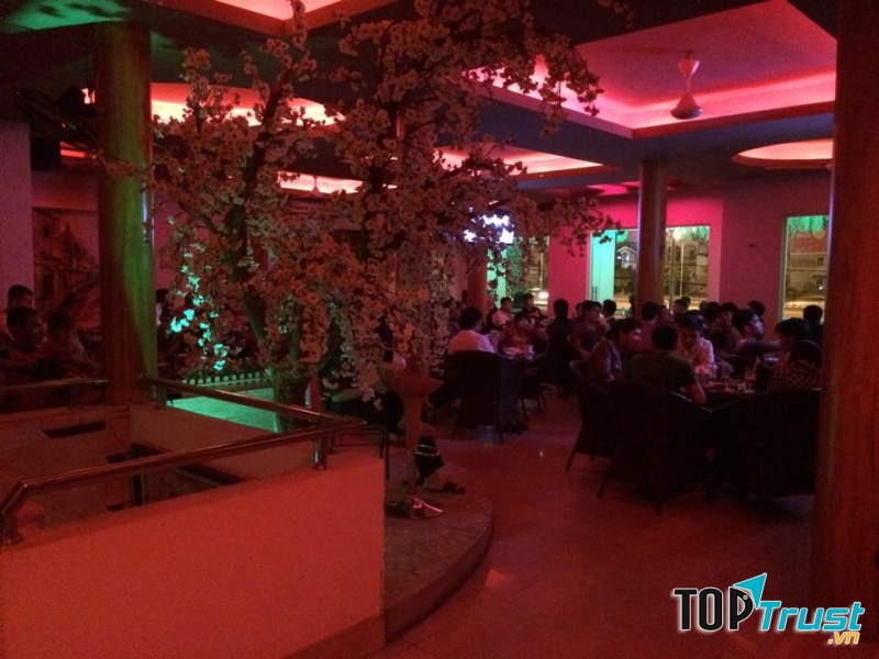 Hồng Hà Coffee - Không gian bên trong quán