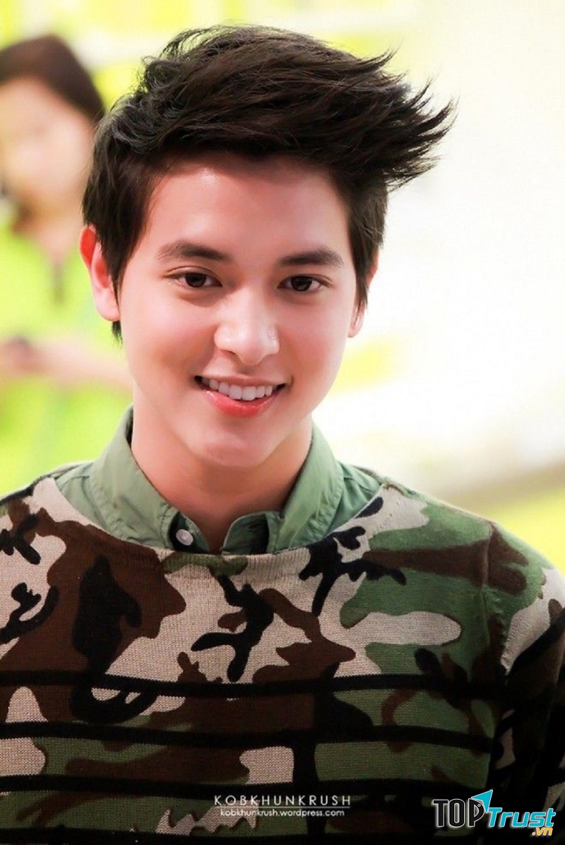 Nụ cười tỏa nắng của James