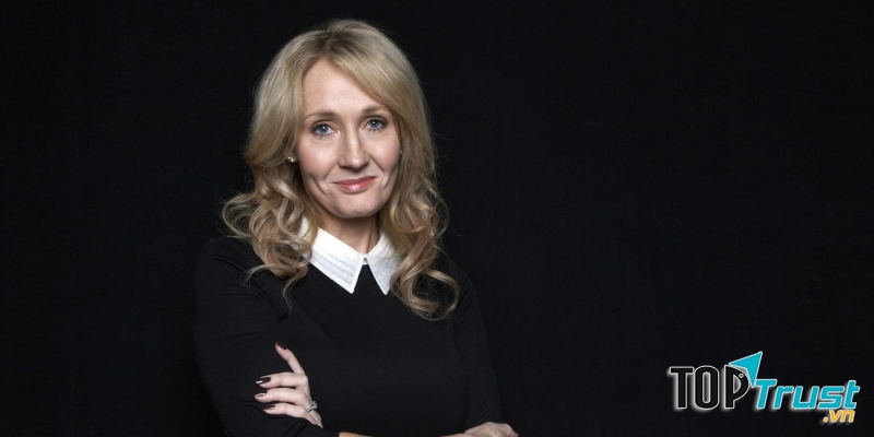 J.K. Rowling là một nhà văn nổi tiếng