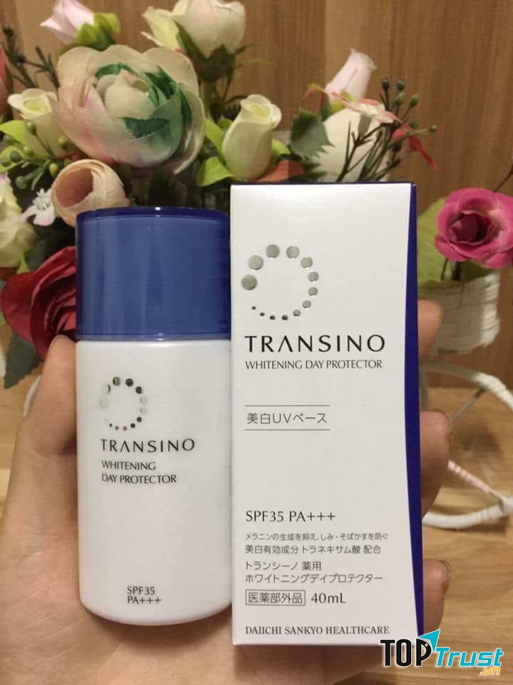 Kem chống nắng Transino Whitening Day Protector SPF 35 PA +++