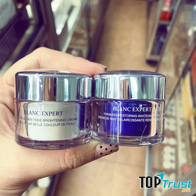 Kem dưỡng ẩm, trắng da Lancôme Blanc Expert Day Cream xóa mờ đốm xỉn màu, tàn nhang, nuôi dưỡng làn da trắng hồng rạng rỡ