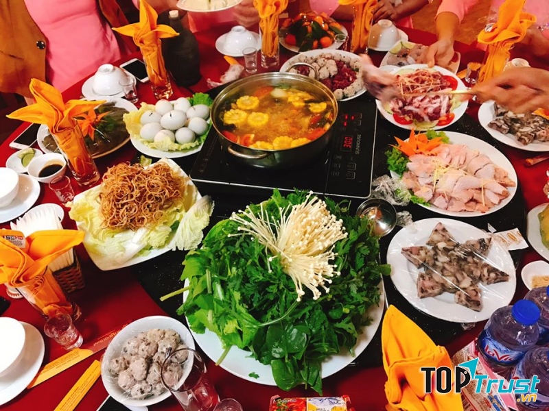 Khách sạn hòa bình