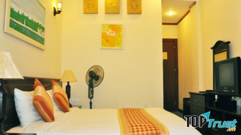 Phòng nghỉ tại Khách Sạn Sao Đỏ