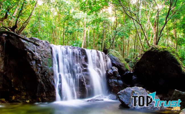 Khu Du Lịch Sinh Thái Suối Tranh