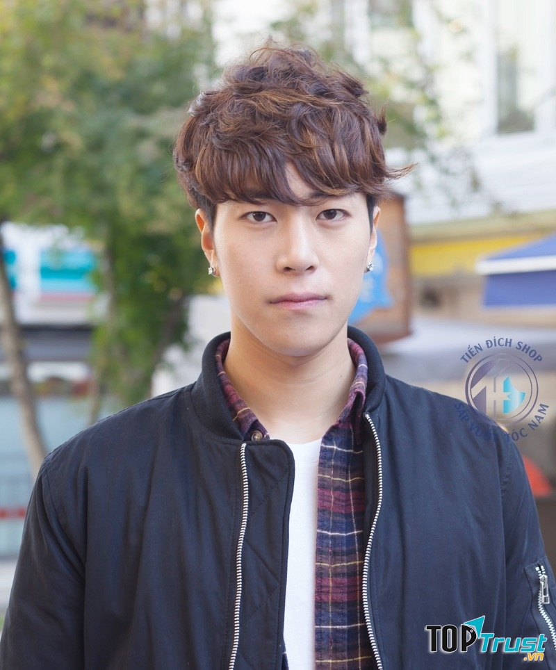 Kiểu tóc Two block đem lại vẻ thư sinh, hiền lành